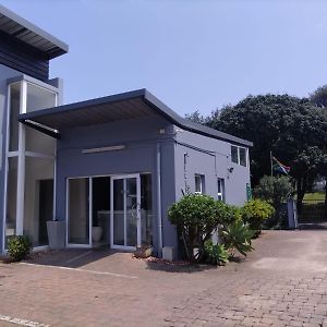 Essenwood Park Hotel